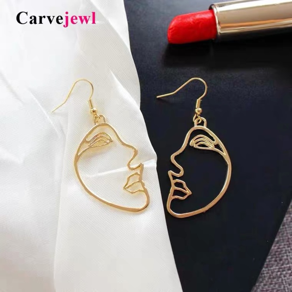 Parisian Vibe Portrait Earrings - Picture 7 of 8
